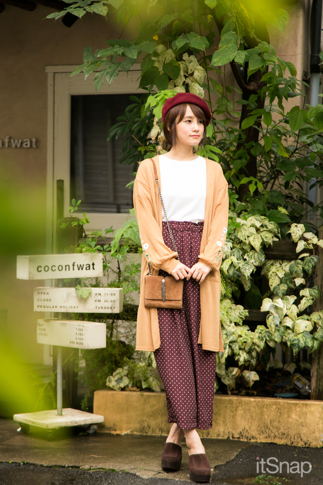 モデル、タレント・野村日香理サン(165cm)