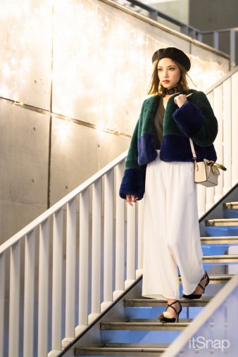 シンガー、モデル・永野間美咲サン(164cm) シンガー、モデル・永野間美咲サン(164cm)