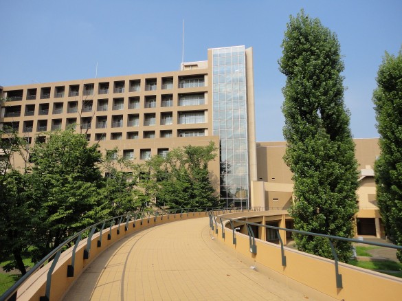 東京外国語大学