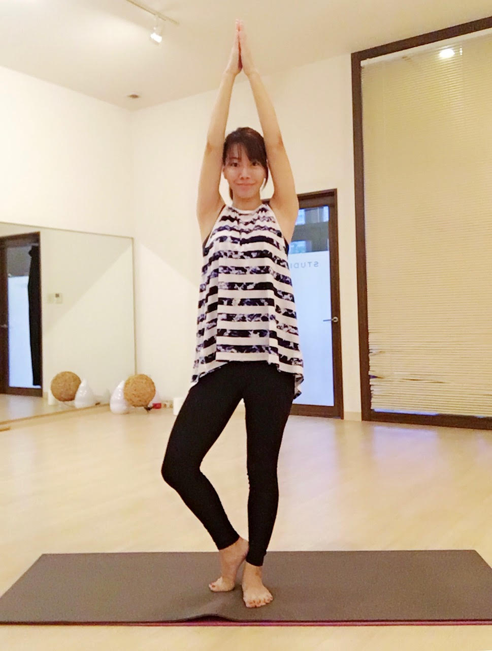 立ち木のポーズ