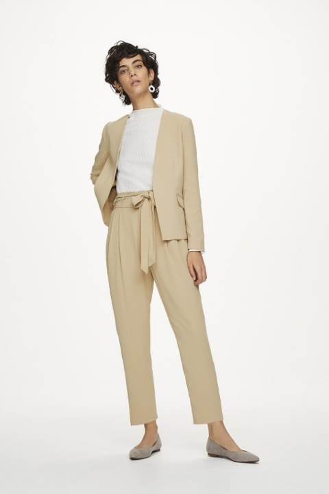 ノーカラージャケット