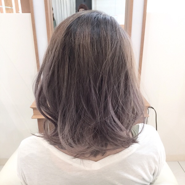 毛先17レベルまでブリーチ後パープルをオンに