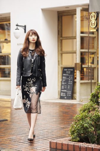 小林真実サン・モデル 22歳 (168cm)