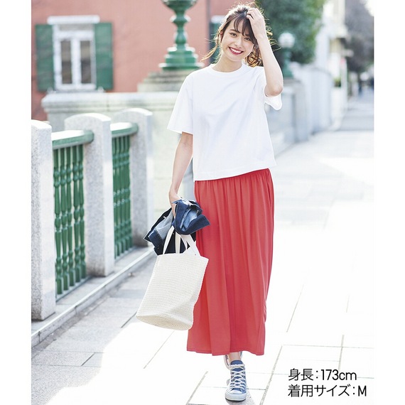 クロップドクルーネックＴ