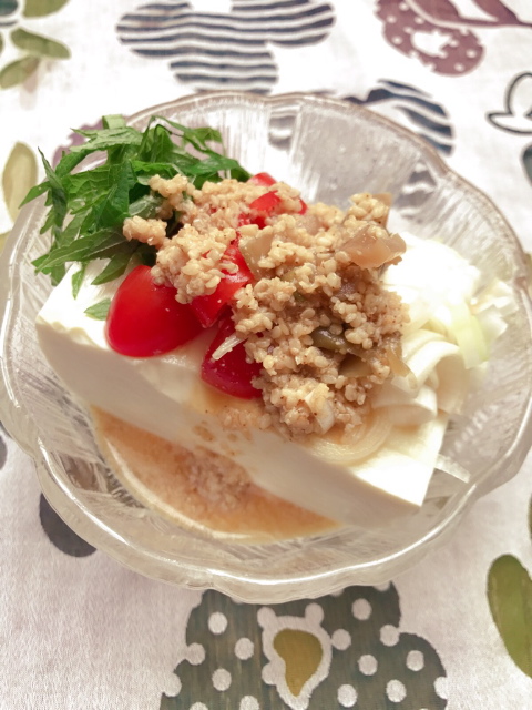 薬味いっぱい冷や奴