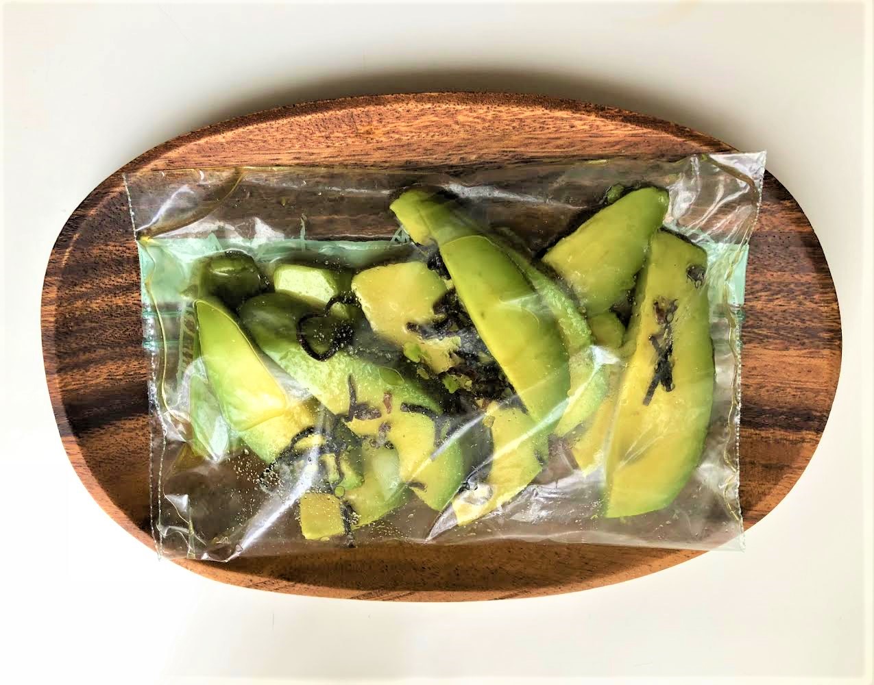 ジッパー付きビニール袋に入れて冷蔵庫で30以上冷やす