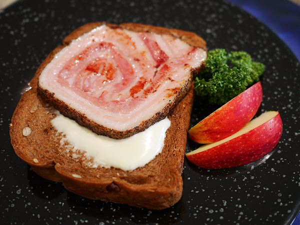 ハムチーズトースト