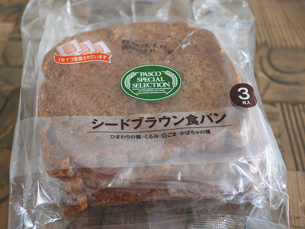 パン：シードブラウン食パン（パスコ／敷島製パン）