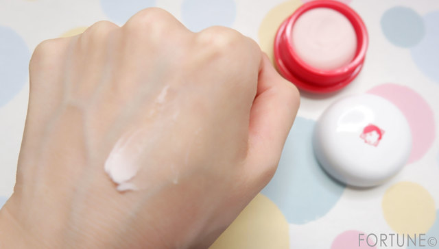 ふぉーちゅん・毛穴撫子