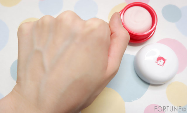 ふぉーちゅん・毛穴撫子