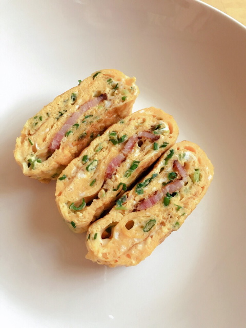 小ネギとベーコンの卵焼き