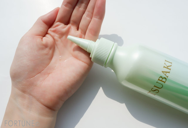 ふぉーちゅん・TSUBAKI お部屋でシャンプー