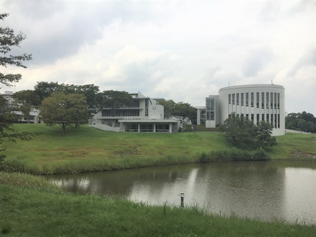 慶應大学環境情報学部