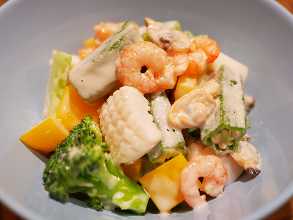 エビマヨ炒めソース　ゆで野菜＆シーフード