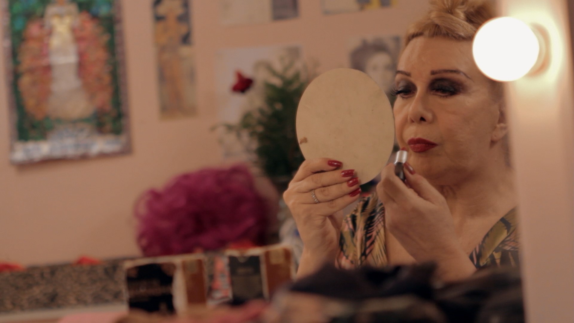 『ディヴァイン・ディーバ』より