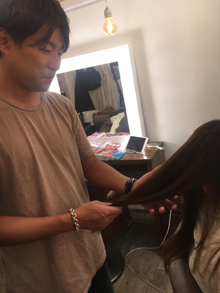 髪の半分くらいから毛先までつける