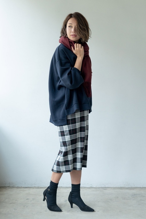 オーバーサイズスウェット