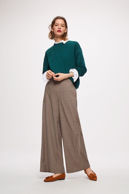 スウェットプルオーバー