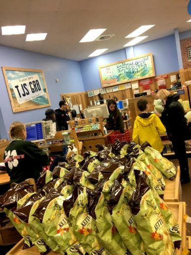 トレーダージョーズ店内、レジの様子