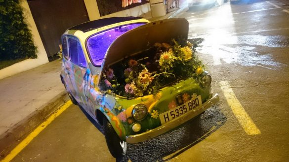 PACHA（パチャ）『FLOWER POWER』デコ　外のディスプレイ