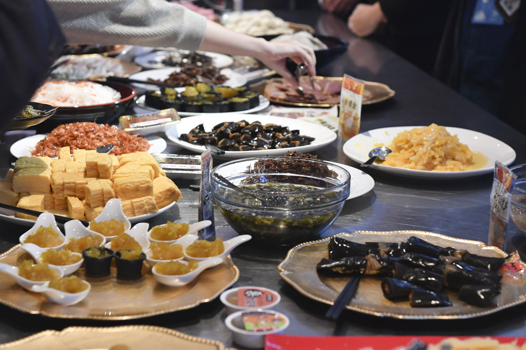 100円おせちの先行試食会