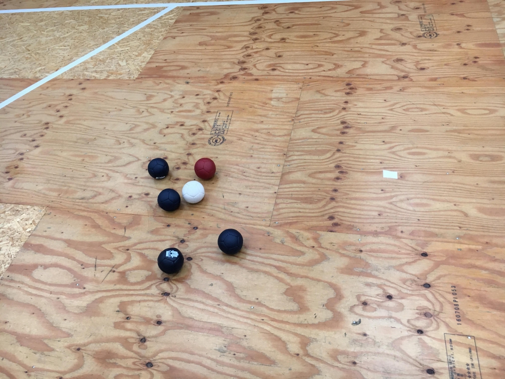 白から近い方が優勢