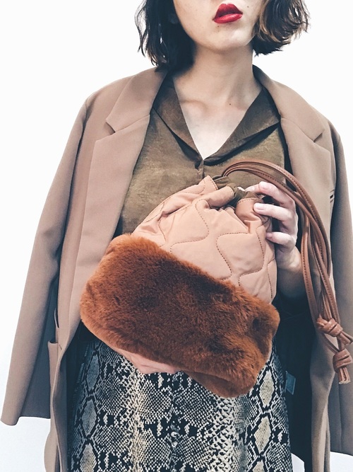 ミディスカート 1,990円