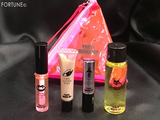 ふぉーちゅん・ビニールメイクアップ