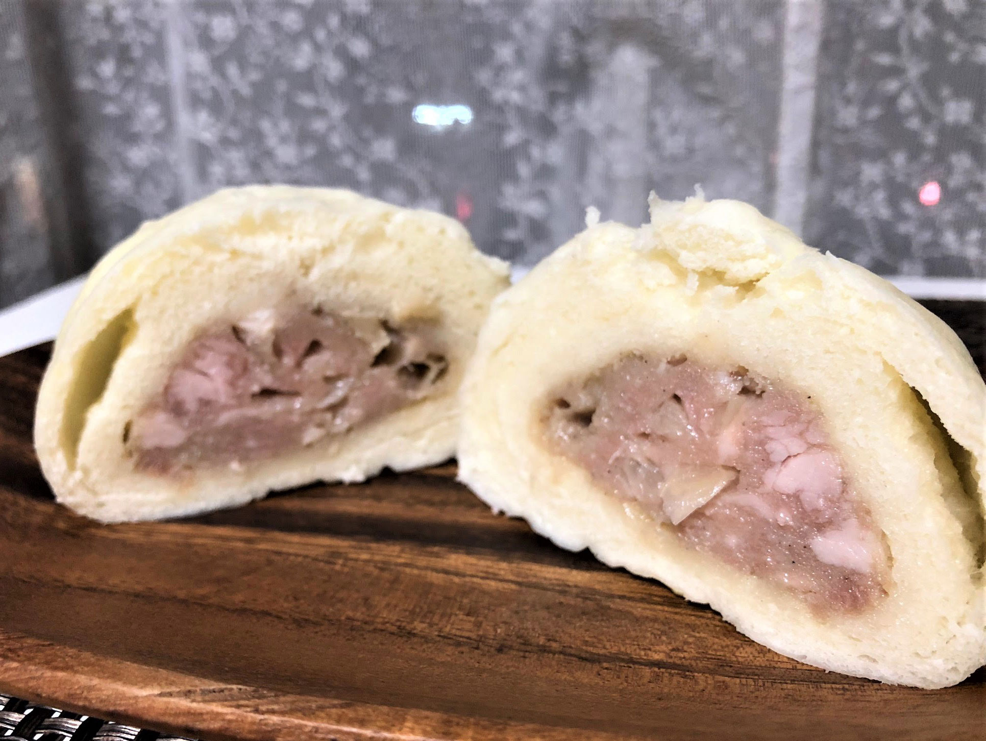 ファミマプレミアム肉まん