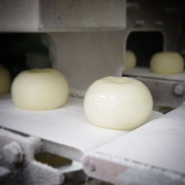 「雪見だいふく」出来立てツヤツヤ