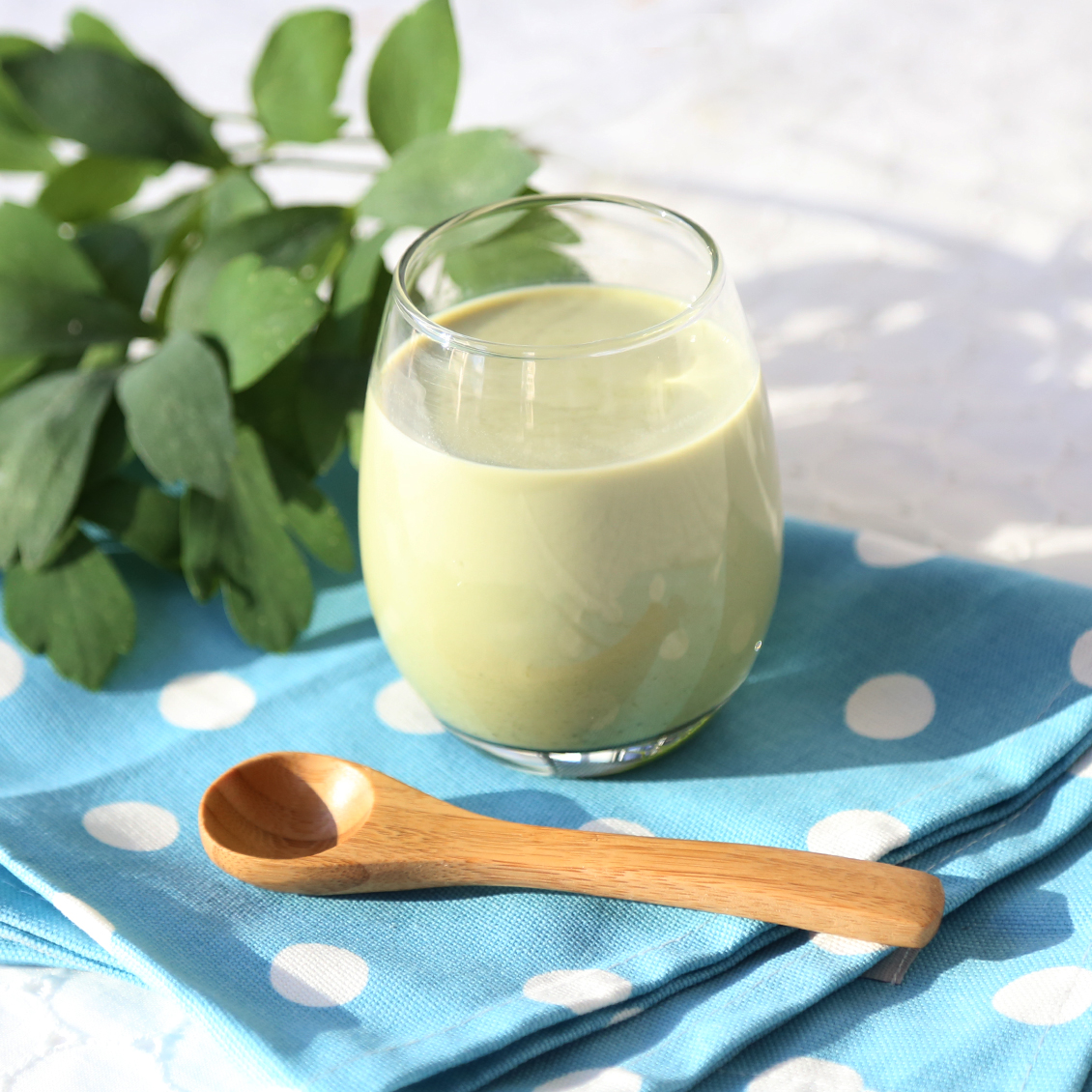 青汁はちみつラテ