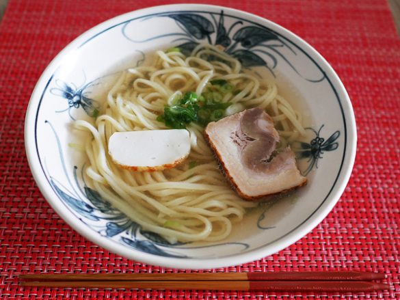 お水がいらない 沖縄懐石赤坂潭亭 沖縄風そば（キンレイ）