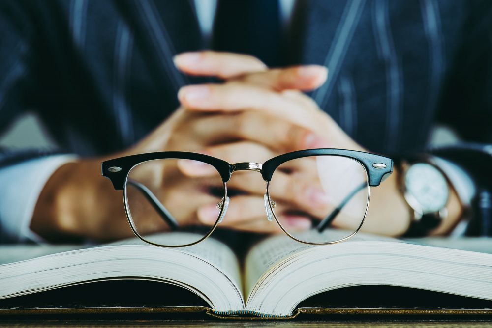 メガネイケメン