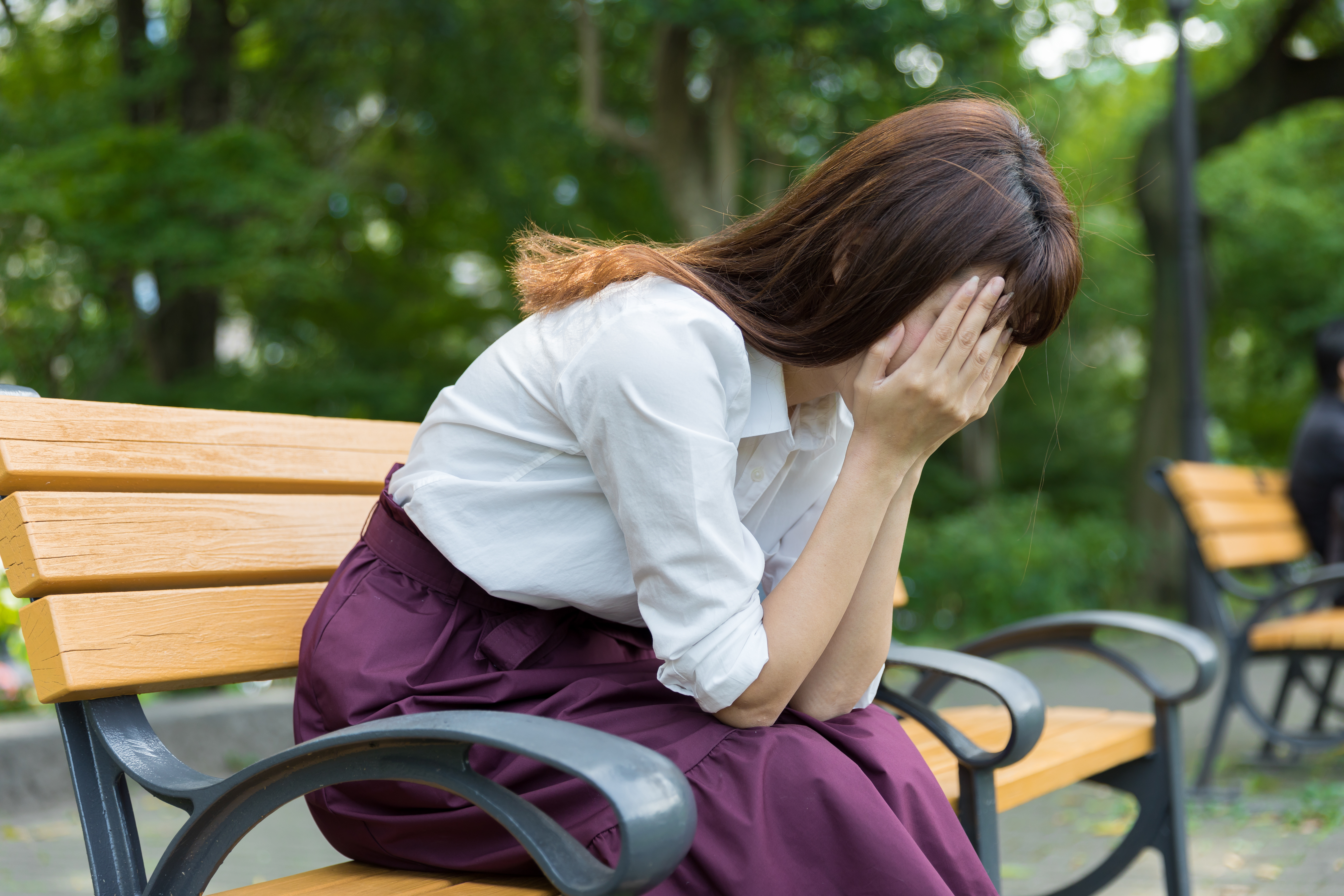 浮気の証拠を掴まれて気が気じゃない