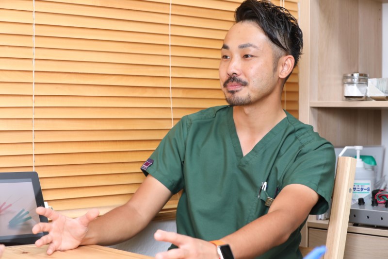 「関口鍼灸治療院HEAL the WORLD」総院長の関口賢さん
