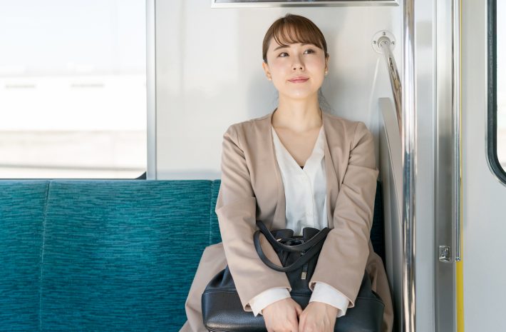 電車での移動中にできるボディメイク法