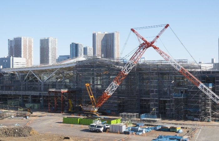 山手線新駅の建設中現場（2019年時点）