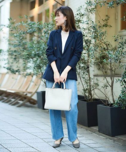 ハイライズワイドレッグジーンズ