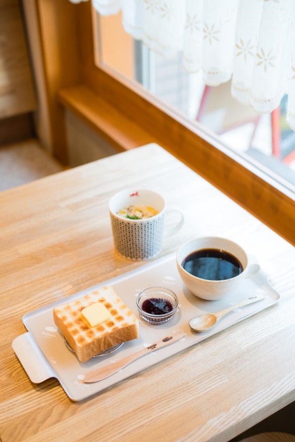ペリカンカフェ　炭焼きトーストドリンク付き＋本日のスープ