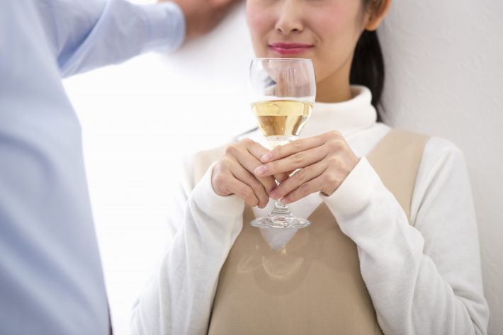 同窓会を客の狩り場にする保険営業マン