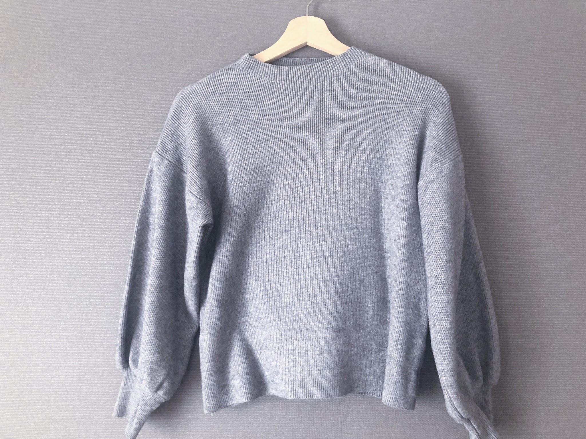 ボトルネックのニット