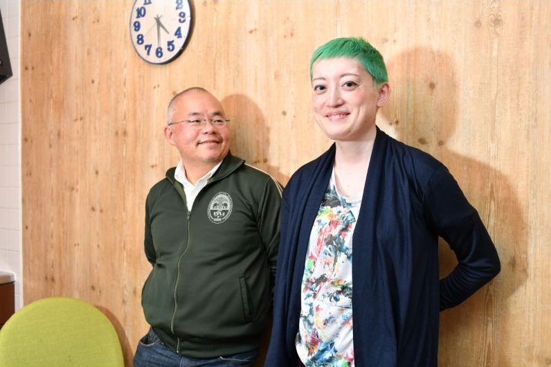 左から、サムソン高橋さんと能町みね子さん