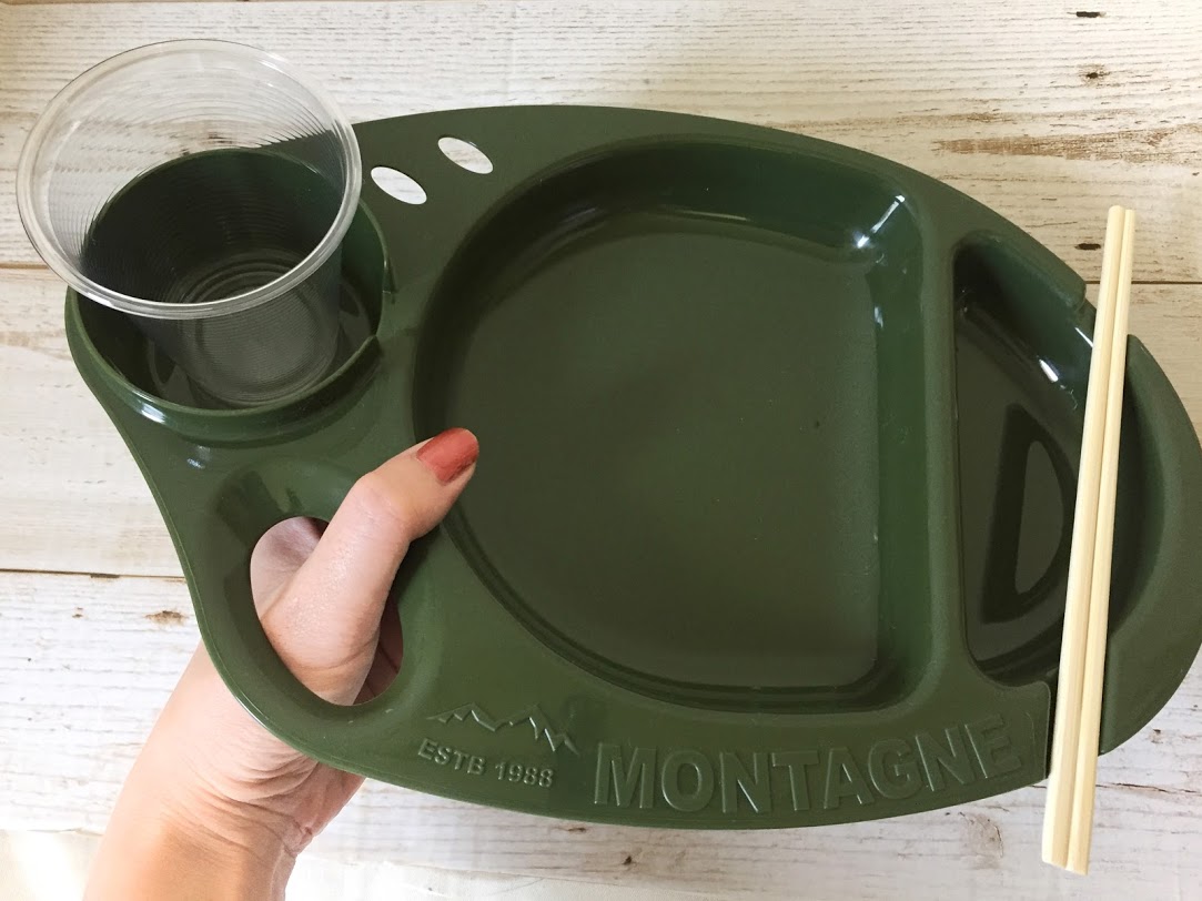 BBQトレー　100円／seria