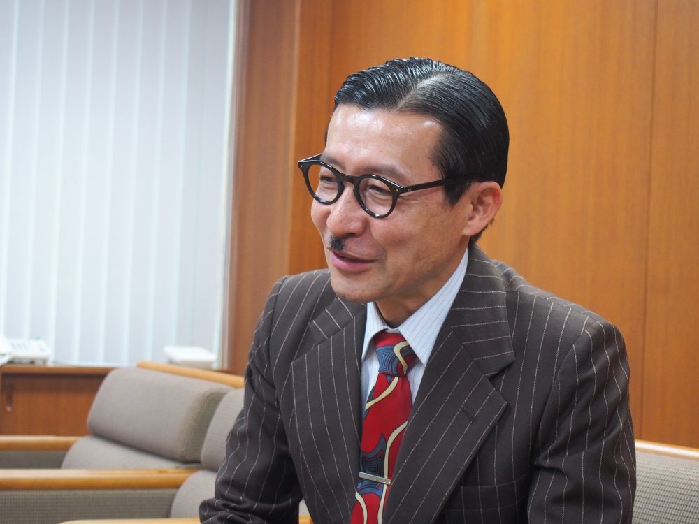 岩井ジョニ男さん