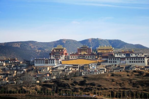 雲南省北部の香格里拉（シャングリラ）ソンツェリン寺