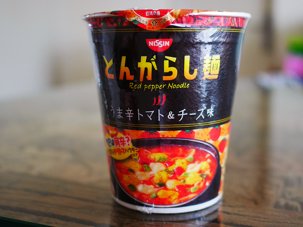 日清食品「とんがらし麺　うま辛トマト＆チーズ味」￥135