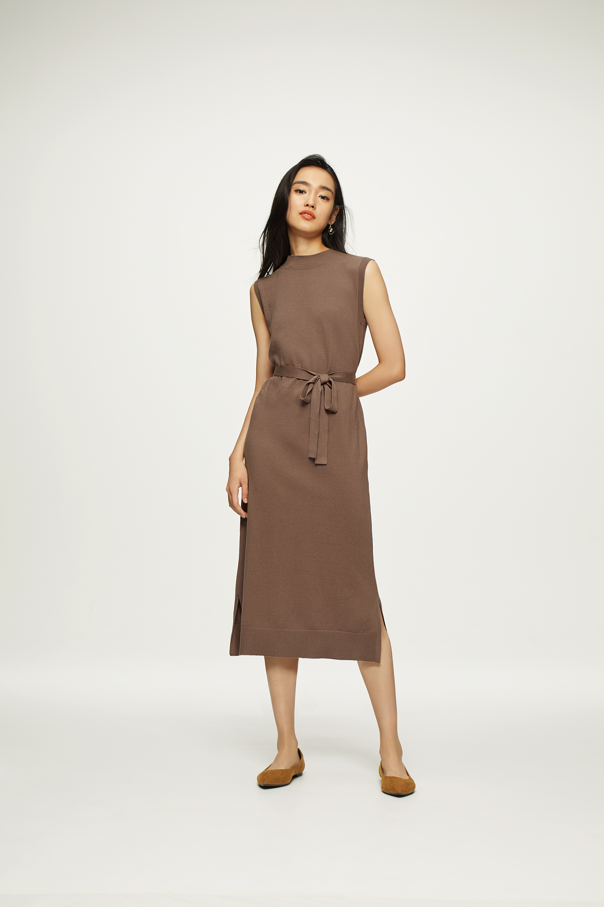 マシュマロポインテッドフラットシューズ×ハイネックニットワンピース