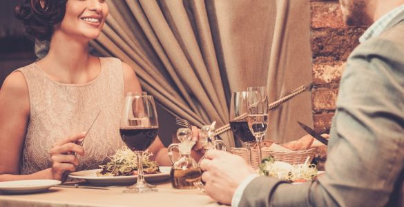 デート　お見合い　男女