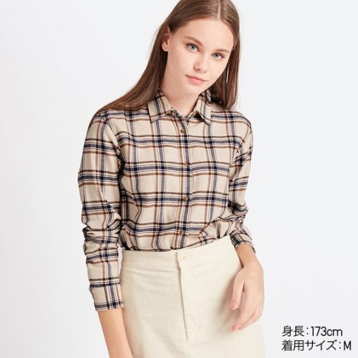 ユニクロ「フランネルチェックシャツ(長袖)」￥1,990 カラー:30 NATURAL （画像：ユニクロ公式サイトより）