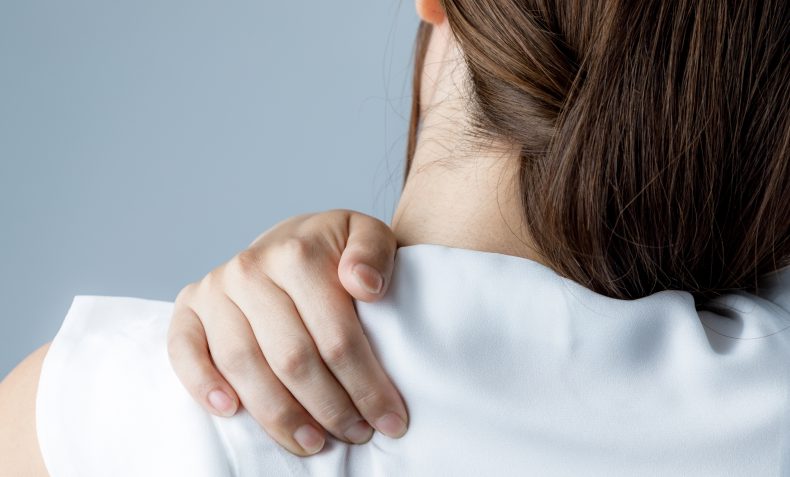 肩こり　腰痛　コリ　痛み